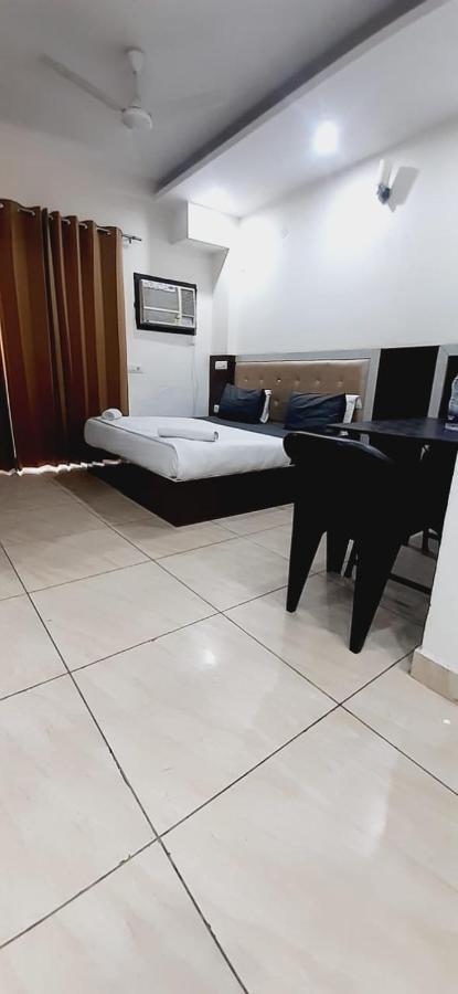 Hotel Singh Residency Medanta Gurgaon Exterior photo