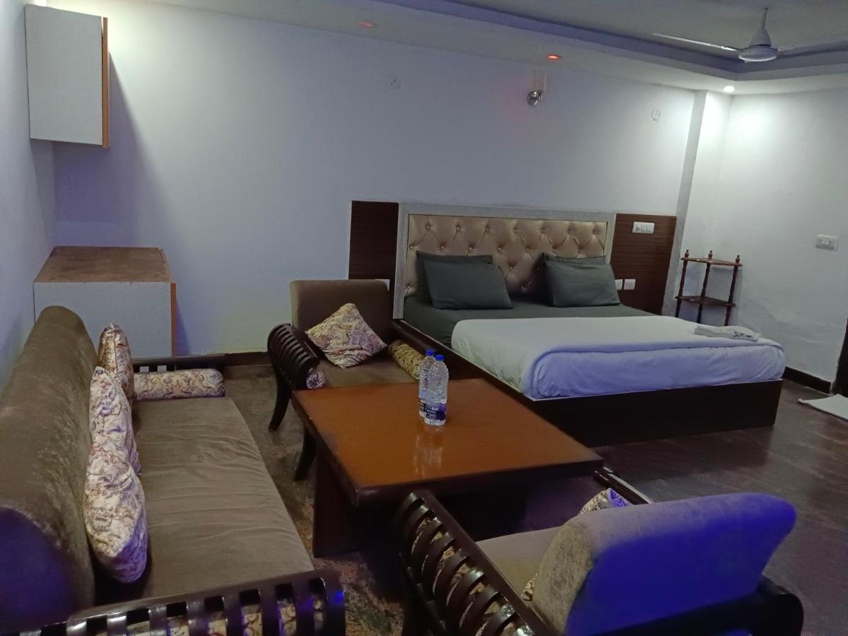 Hotel Singh Residency Medanta Gurgaon Exterior photo
